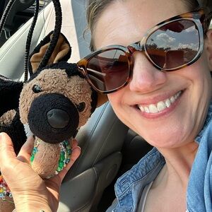 Meet your Posher, Whitney